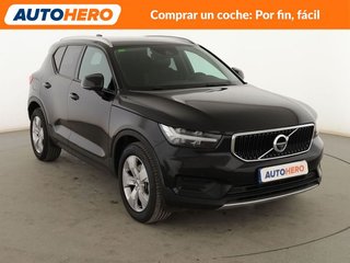 Volvo XC40 2.0 T4 Business Plus AWD