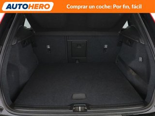 Volvo XC40 2.0 T4 Business Plus AWD