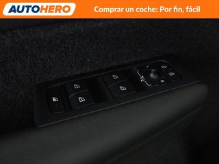 Volvo XC40 2.0 T4 Business Plus AWD