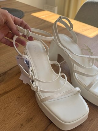 Sandalias plataforma blancas