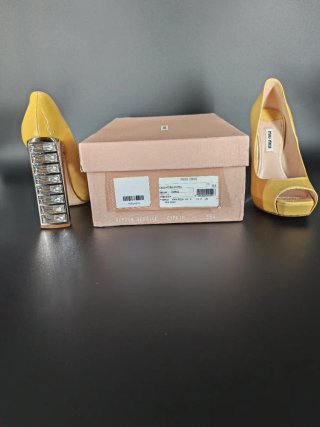 Scarpe Miu Miu Pelle vernice, Tacco Cristallo n 37