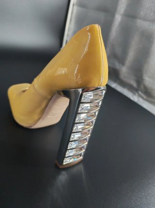 Scarpe Miu Miu Pelle vernice, Tacco Cristallo n 37