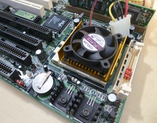 PC vintage Socket 7 + Intel P150 32Mb Gfx HD W98