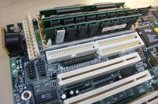 PC vintage Socket 7 + Intel P150 32Mb Gfx HD W98
