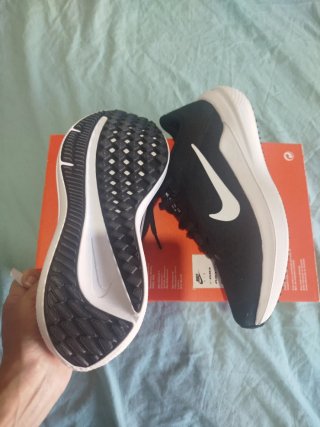 Nike Air Mujer Negras Blancas