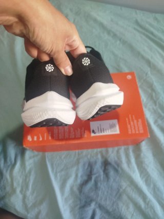Nike Air Mujer Negras Blancas