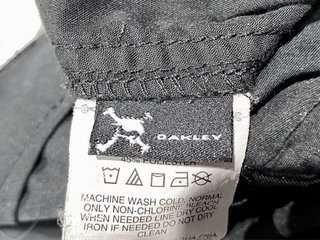 Oakley Cargo Shorts Loose Fit Negro