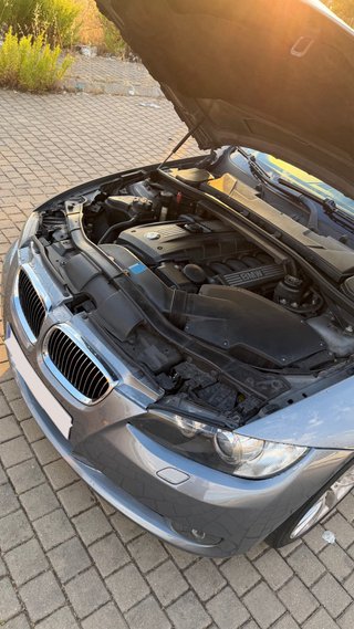 BMW 330i