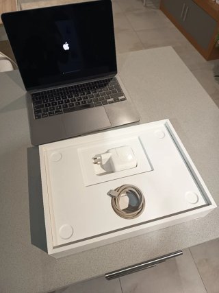 MacBook Air M2 2022 Gris Espacial