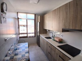 Alquiler larga temporada Piso 2H con garaje centro