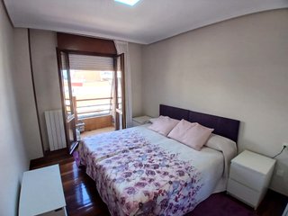 Alquiler larga temporada Piso 2H con garaje centro
