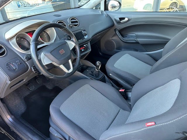 SEAT Ibiza 1.6 TDI CR Reference DPF 2011, foto 11
