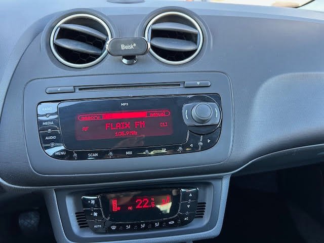 SEAT Ibiza 1.6 TDI CR Reference DPF 2011, foto 16