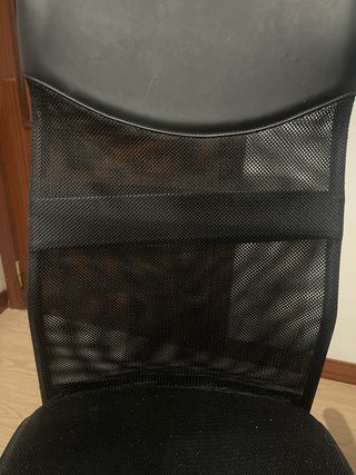 Silla de oficina ergonómica negra