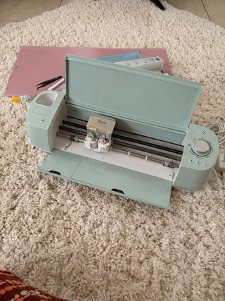 Plotter Cricut Explore Air 2 + Accesorios