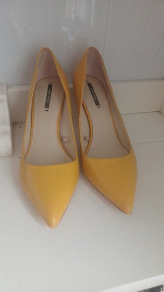 Zapatos de tacón Zara piel talla 38