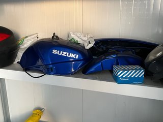 Suzuki GSXF 600 Negra