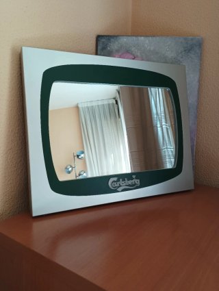 Espejo luminoso Carlsberg + chapa regalo