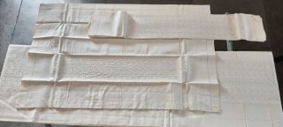 Vecchio lenzuolo matrimoniale in cotone beige