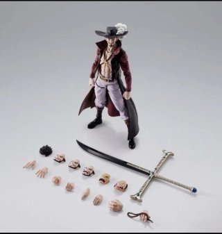 S.H.Figuarts Dracule Mihawk One Piece Modellino