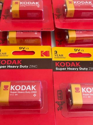 Pilas de marcas Duracell y Kodak .  Liquidación .