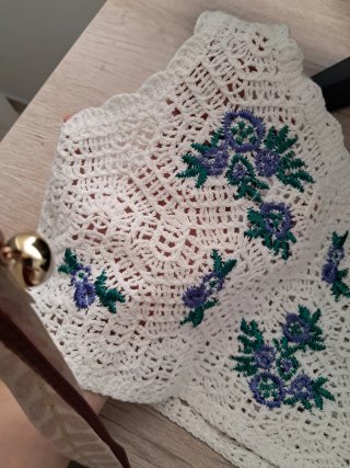 Top Crochet Oversize Flores Moradas