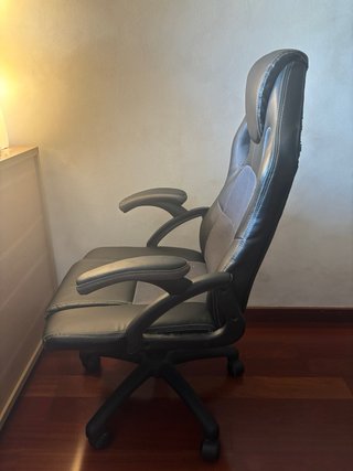 Pack 2 Sillas Oficina Beige y Gaming Negra