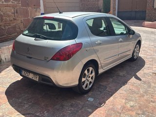 Peugeot 308 2013