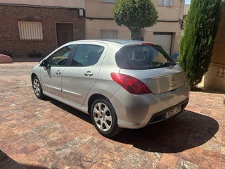 Peugeot 308 2013