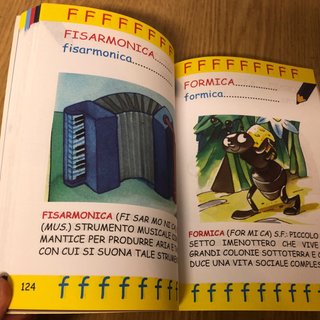 N 2 Libri con vignette colorate￼ Italiano e ingles