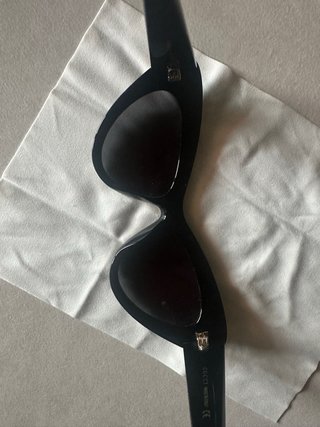 Occhiali da sole Gucci neri cat eye