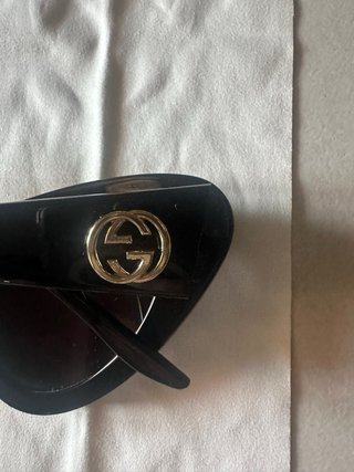 Occhiali da sole Gucci neri cat eye