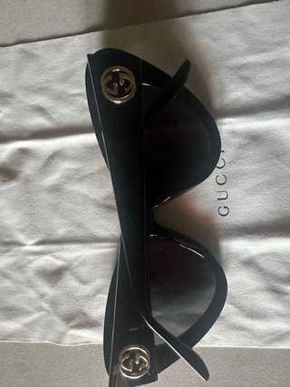 Occhiali da sole Gucci neri cat eye
