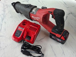 Sierra Sable Milwaukee M18 FUEL