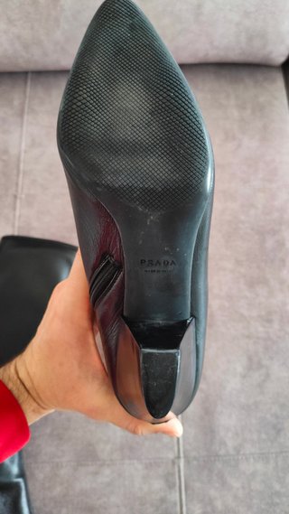 Stivali neri Prada eleganti
