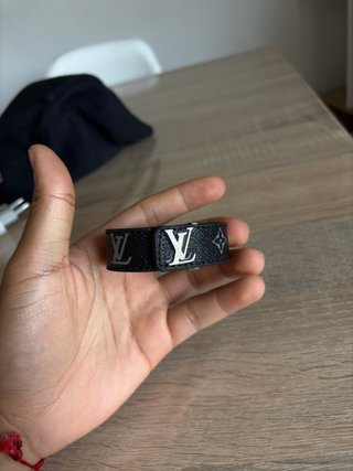 Pulsera Louis Vuitton Cuero Ajustable