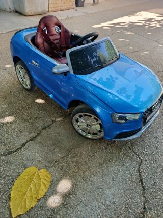 Coche Audi RS5 para niños con licencia