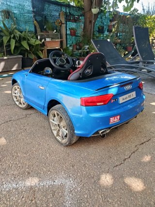 Coche Audi RS5 para niños con licencia
