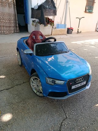 Coche Audi RS5 para niños con licencia