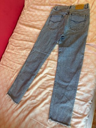 Vaqueros Pull&Bear rectos desgastados