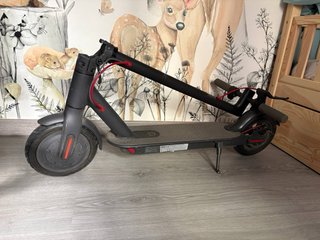 Patinete Eléctrico Xiaomi Mi M365