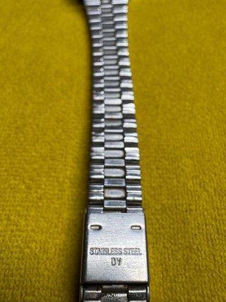 Reloj Casio LA670WE Plata y Blanco