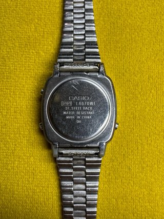 Reloj Casio LA670WE Plata y Blanco
