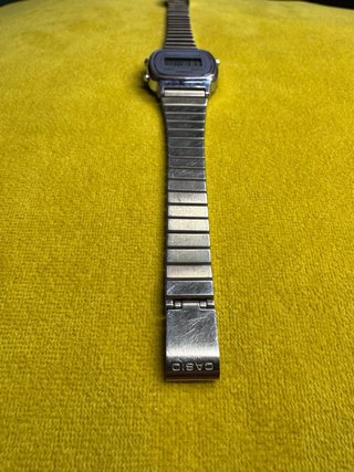 Reloj Casio LA670WE Plata y Blanco