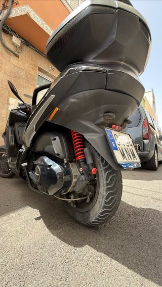 Peugeot Metropolis 400 - Carnet B neumático nuevo
