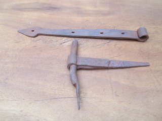 Bisagra antigua forja con apoyo, 28.5 cm.