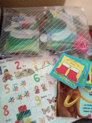Lote juegos, libros y puzzles infantiles