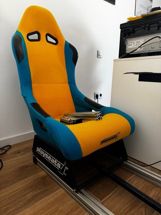 Cockpit Simracing Aluminio + Silla Playseats