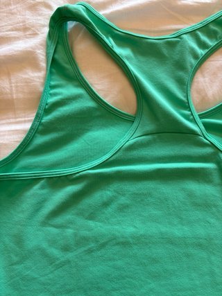 Camiseta deportiva Decathlon verde