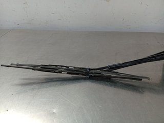 BRAZO LIMPIA DELANTERO DERECHO CHRYSLER JEEP CHER